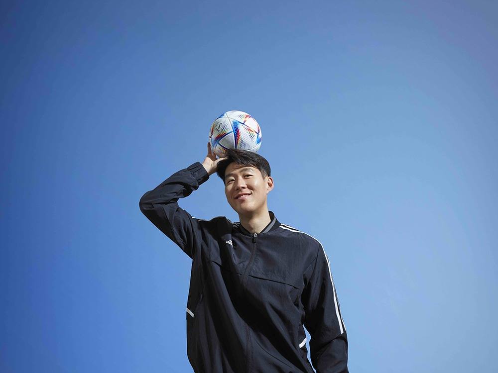 WK 2022 bal Son Heung-Min hoofd